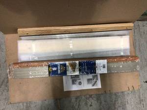 Adjustable 4-916 in. x 32 in. Aluminum and Hardwood Sills - Inswing Threshold in good condition