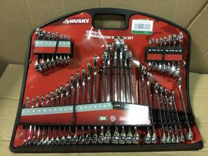 SAEmm Combination Wrench Set (50-Piece) by Husky in good condition
