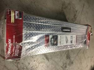 Husky 71.36 Diamond Plate Aluminum Full Size Crossbed Truck Tool Box in good condition