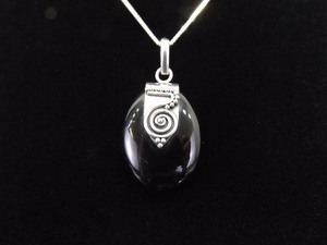 .925 Sterling Silver Large Onyx Cabochon Tribal Pendant Necklace
