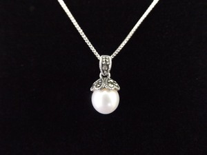 .925 Sterling Silver Art Nouveau Genuine Pearl Pendant Necklace