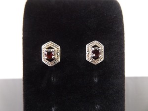 .925 Sterling Silver Art Nouveau Faceted Garnet Post Earrings