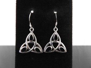 .925 Sterling Silver Inlayed Black Onyx Celtic Knot Dangle Hook Earrings