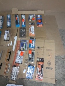 lot 38 image: ASSORTED PATIO AND SCREEN DOOR ACCESSORIES AND DOOR HANDLES FOR PATIO DOORS SEE PICS