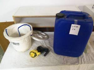 Water jug (3HI-1.9-25-18) minnow b...