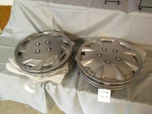 3 4 bolt hubcaps 5 bolt hubcaps Ma...