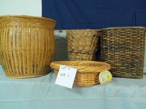 Lot of 4 wicker baskets...