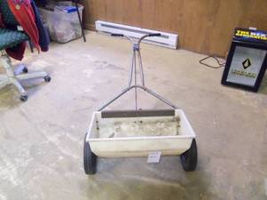 Lawn and grass seeder White...