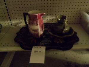 Black flowered serving tray, redbl...