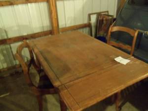 Vintage Kitchen table with 2 drop l...