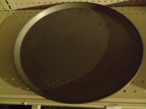 Baking Pans x 3  1 muffin 2 pizza s...