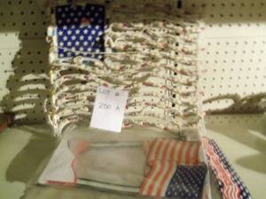 Flag center piece, 1 light up flag...
