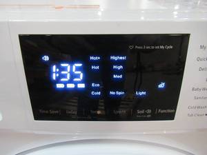 lot 11 image: Magic Chef 24 in. 2.7 cu. ft. Front Load Compact Washer in White MCSFLW27W