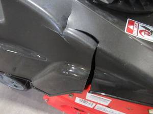 lot 20 image: CRAFTSMAN SB210 21-in Single-stage Gas Snow Blower CMXGBAM1054538