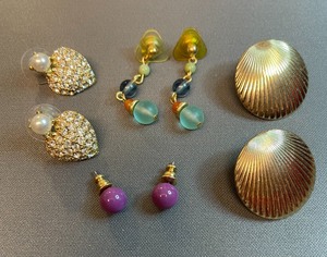 Four Different Pair Fashion Earrings