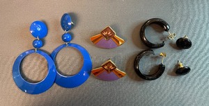 Four Different Pair Fashion Earrings