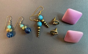 Four Different Pair Fashion Earrings