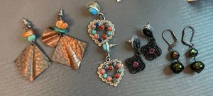 Four Different Pair Fashion Earrings