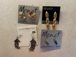 Four Different Pair Fashion Earrings