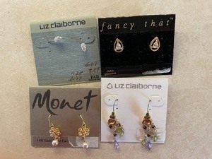 Four Different Pair Fashion Earrings