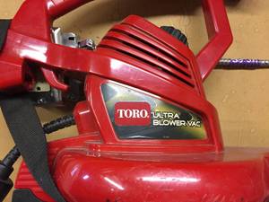 lot 91 image: Toro Leaf Blower  Vac