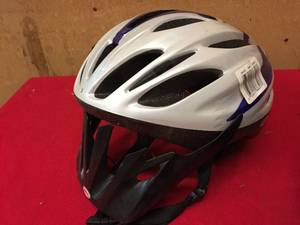 lot 113 image: Two Youth Bike Helmets