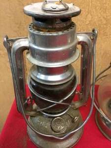 lot 115 image: Three Decorative Lanterns