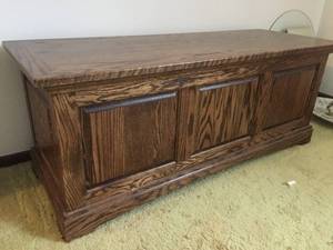 lot 150 image: Wooden Storage Chest