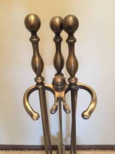 lot 192 image: Brass Fireplace Set