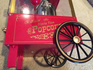 lot 212 image: Nostalgia Electrics Popcorn Machine