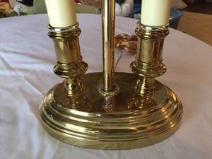 lot 219 image: Brass Table Lamp