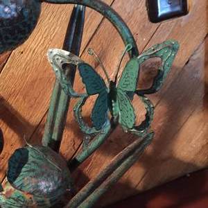 lot 250 image: Metal Floral Fountain