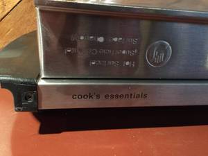 lot 274 image: Cooks Essentials Buffet Server