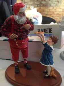 lot 321 image: Large Christmas Lot