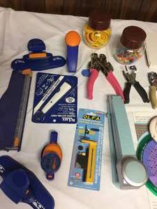 lot 392 image: Large Lot Of Crafting Supplies