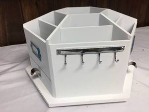 lot 398 image: Wooden Carousel Organizer
