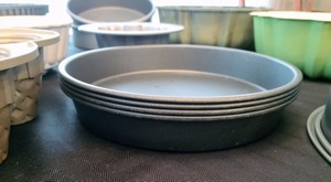 lot 51 image: More Bakeware
