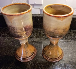 lot 58 image: Decorative StonewarePottery Items