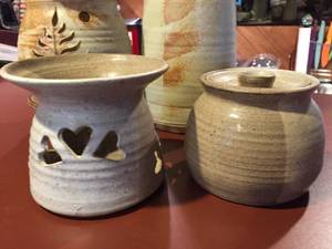 lot 429 image: Pottery Candle Holder Lot