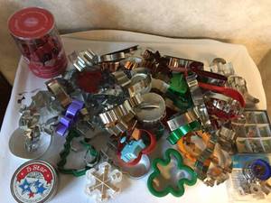 lot 440 image: Huge Cookie Cutter Lot