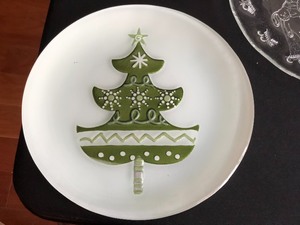 lot 531 image: Holiday Serving Dishes