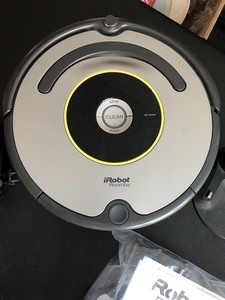 lot 536 image: iRobot Roomba