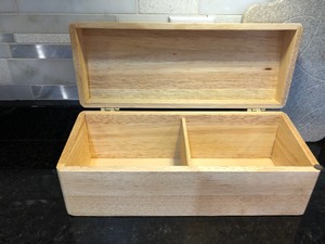lot 407 image: Recipe Box, Cutting Boards & More