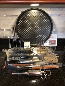 lot 400 image: BBQ Accessories