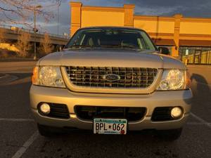 2004 Ford Explorer XLT  1 OWNER  4WD