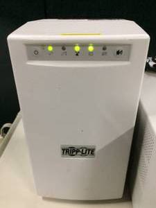 MSRP $1000 Tripp Lite SMART1200XLHG 1000VA 750W UPS Smart Tower Hospital Medical AVR 120V USB DB9, 4 Outlets - Great Working Condition