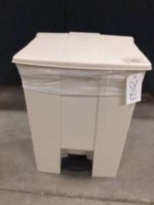 MSRP $100 18 Gal. Fire-Safe Commercial Step-On Beige Trash Can By Rubbermaid - Excellent Condition&nbsp