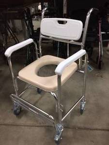 MOBILE TOILET &amp COMMODE WITH FLIP UP FOOTREST