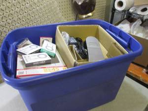 lot 23 image: (RMT) Tote Full of Misc Door Hardwa...