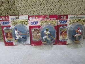 lot 35 image: (RMDR) Lot of 3 Starting Lineup Col...